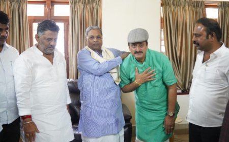 ಮಿಡ್ನೈಟ್ ಆಪರೇಷನ್ ಸಕ್ಸಸ್: ಕಾಂಗ್ರೆಸ್ಗೆ ಯೋಗೇಶ್ವರ್ ಸೇರ್ಪಡೆ