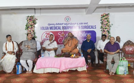 ಸಾಧನೆಯ ಮೂಲಕ ಸಮಾಜಕ್ಕೆ ಸಂದೇಶ  : ವೊಲ್ಗ ಮೆಡಿಕಲ್ ಇಕ್ವೆಪ್‌ಮೆಂಟ್ ಸರ್ಜಿಕಲ್ಸ್ ಬೆಳ್ಳಿಹಬ್ಬದಲ್ಲಿ ಶ್ರೀ ಕಾಳಹಸ್ತೇಂದ್ರ ಸರಸ್ವತಿ ಸ್ವಾಮೀಜಿ ಆಶೀರ್ವಚನ