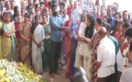 ಅಪ್ಪು ಅಗಲಿಕೆಗೆ 3 ವರ್ಷ:ಕುಟುಂಬಸ್ಥರಿಂದ ಸಮಾಧಿಗೆ ಪೂಜೆ