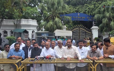 ಅವಹೇಳನಕಾರಿ ಹೇಳಿಕೆ ನೀಡಿರುವ ಬಿಜೆಪಿ ವಿಧಾನಪರಿಷತ್‌ ಸದಸ್ಯರ ವಿರುದ್ದ ಕಾನೂನಾತ್ಮಕ ಹಾಗೂ ಸಂವಿಧಾನಾತ್ಮಕ ಕ್ರಮ ಕೈಗೊಳ್ಳಲು ಕಾಂಗ್ರೆಸ್‌ ಸದಸ್ಯರ ನಿಯೋಗದ ಮನವಿ