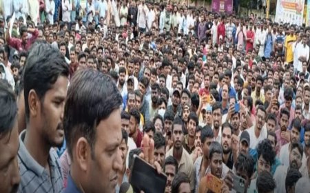 ಉದ್ಯೋಗಾಕಾಂಕ್ಷಿಗಳಿಗೆ ಸಿಎಂ ಭೇಟಿಗೆ ಅವಕಾಶ ನೀಡಿ ಹೈಕೋರ್ಟ್​ ಆದೇಶ