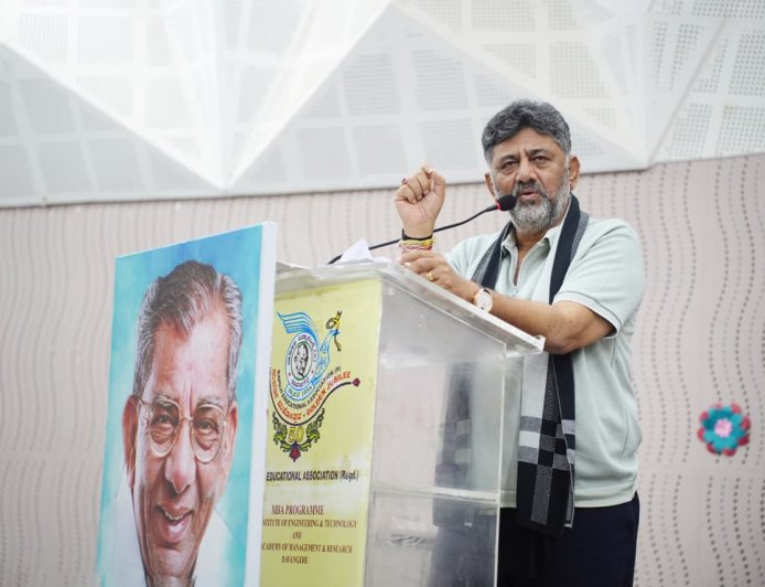 ಶಿವಶಂಕರಪ್ಪ ಅವರು ಮಾಡಿರುವ ಕೆಲಸ ನೋಡಿ ನಾವುಗಳು ಕಲಿಯುವುದಿದೆ: ಡಿಸಿಎಂ ಡಿ.ಕೆ. ಶಿವಕುಮಾರ್