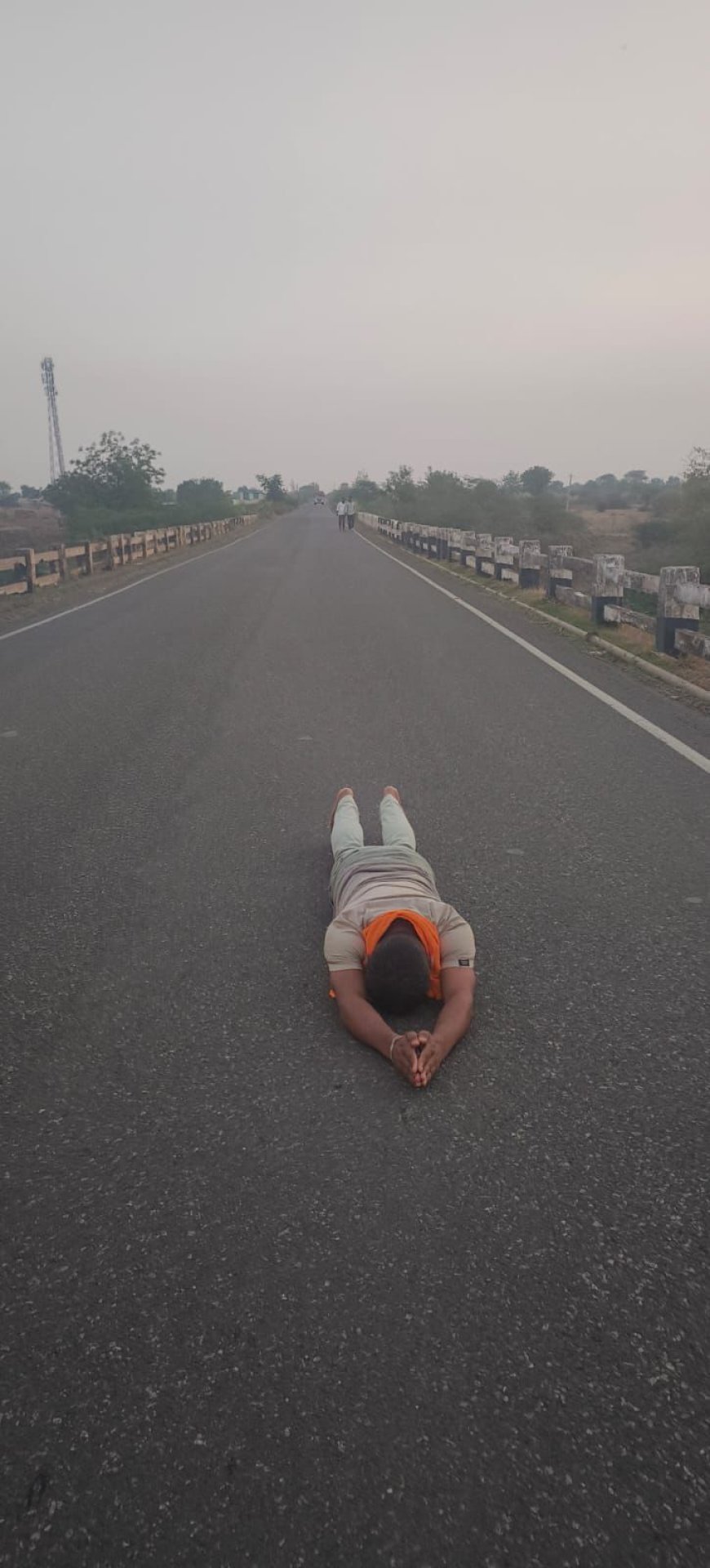 ಸಚಿವ ಡಾ.ಶರಣಪ್ರಕಾಶ ಪಾಟೀಲ ಗೆಲುವಿಗಾಗಿ ಹೊತ್ತಿದ್ದ ಹರಕೆ ಪೂರೈಸಿದ ಅಭಿಮಾನಿ