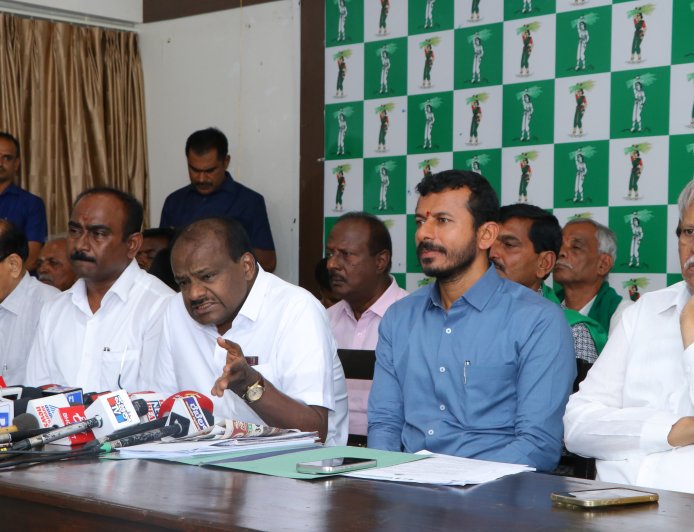 ಬಿಡದಿ ಟೌನ್ ಶಿಪ್ ಯೋಜನೆ ವಿರುದ್ಧ ಸಿಡಿದೆದ್ದ  ಕೇಂದ್ರ ಸಚಿವ ಎಚ್.ಡಿ. ಕುಮಾರಸ್ವಾಮಿ