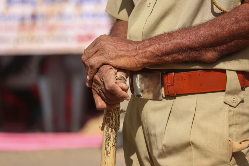 ಪರವಾನಿಗೆ ದಿನಾಂಕ ತಿದ್ದಿ ಅಕ್ರಮ ಕೆಂಪುಕಲ್ಲು ಗಣಿಗಾರಿಕೆ