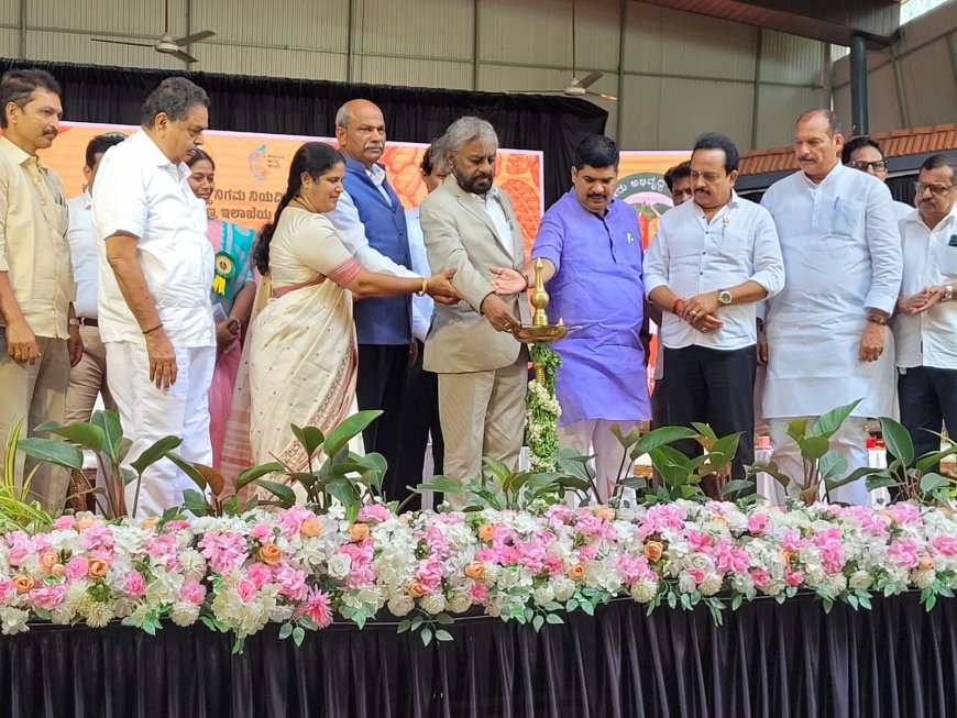 ಗೇರು ಉತ್ಪಾದನೆಯಲ್ಲಿ ರಾಜ್ಯವನ್ನು ಸ್ವಾವಲಂಬಿ ಮಾಡಲಾಗುವುದು : ಸಚಿವ ಈಶ್ವರ ಖಂಡ್ರೆ  ಗುಣಮಟ್ಟದ ಗೇರು ಕಸಿ ಸಸಿ ಬೆಳೆಯಲು ಒಂದು ಕೋಟಿ ರೂ. ಅನುದಾನ