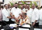 ಮೈಸೂರು ದಸರಾದಲ್ಲಿ ಕಂಬಳ: ಮುಖ್ಯಮಂತ್ರಿಗಳಿಗೆ ಸನ್ಮಾನ