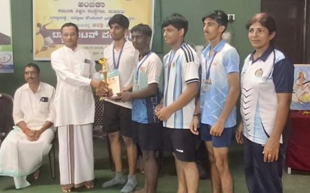 ವಿದ್ಯಾಭಾರತಿ ಶಟಲ್ ಬ್ಯಾಡ್ಮಿಂಟನ್ ಟೂರ್ನಿ: ವಿವೇಕಾನಂದ ಪಿಯು ಕಾಲೇಜು ಬಾಲಕರ ತಂಡಕ್ಕೆ ದ್ವಿತೀಯ ಸ್ಥಾನ