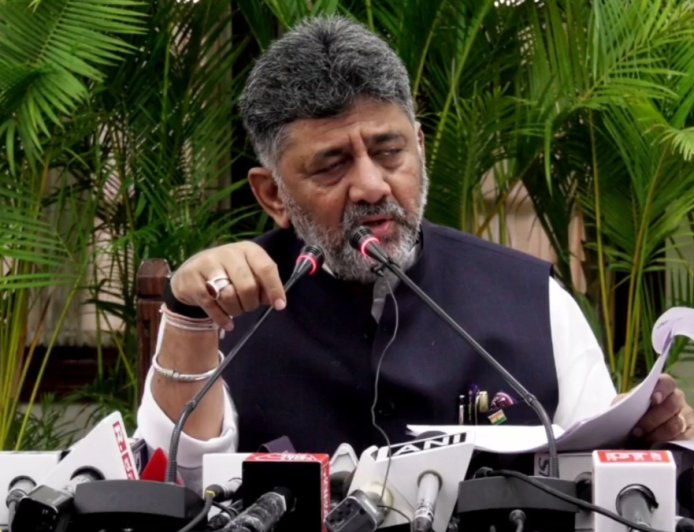 ಕ್ವಾರಿ ದುರಂತ: ಅಧಿಕೃತ ವರದಿ ಬಂದ ನಂತರ ಕ್ರಮದ ಬಗ್ಗೆ ತೀರ್ಮಾನ.. ಸಿಎಂ ಡಿಕೆಶಿ