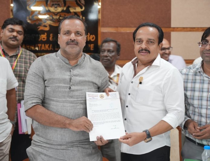 ಪುತ್ತೂರಿನಲ್ಲಿ ಆಯುರ್ವೇದ ಮೆಡಿಕಲ್ ಕಾಲೇಜು ಮಂಜೂರಾತಿ;ಆರೋಗ್ಯ ಸಚಿವರಿಗೆ ಶಾಸಕ ಅಶೋಕ್ ರೈ ಮನವಿ