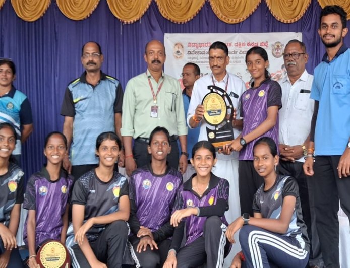 ವಿದ್ಯಾಭಾರತಿ ಜಿಲ್ಲಾಮಟ್ಟದ ಅಥ್ಲೆಟಿಕ್ ಕ್ರೀಡಾಕೂಟದಲ್ಲಿ ಶ್ರೀ ಗಜಾನನ ಆಂಗ್ಲ ಮಾಧ್ಯಮ ಶಾಲೆ ಹನುಮಗಿರಿಯ ವಿದ್ಯಾರ್ಥಿನಿಯರಿಗೆ ಹಲವು ಪ್ರಶಸ್ತಿ