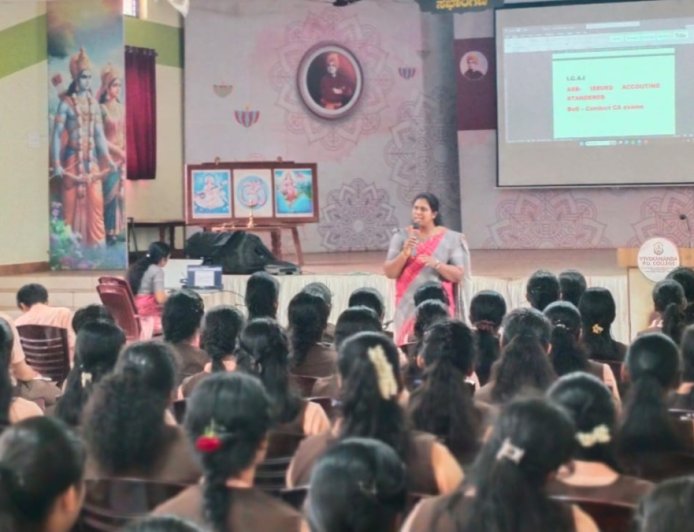 Vivekananda PU College: ವಾಣಿಜ್ಯ & ವೃತ್ತಿಪರ ಕೋರ್ಸ್‌ಗಳ ಮಾಹಿತಿ ಕಾರ್ಯಾಗಾರ