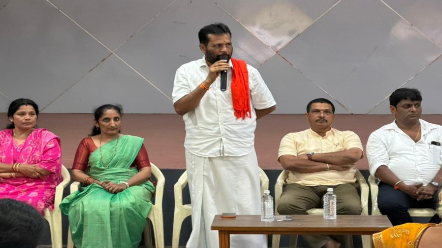 ಪುತ್ತೂರಿನಲ್ಲಿ ಮೂರನೇ ವರ್ಷದ ವರಮಹಾಲಕ್ಷ್ಮಿ ಪೂಜಾ ಕಾರ್ಯಕ್ರಮದ ಆಮಂತ್ರಣ ಪತ್ರ ಬಿಡುಗಡೆ