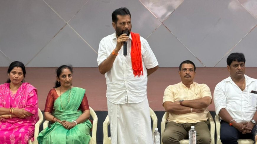 ಪುತ್ತೂರು: 3ನೇ ವರ್ಷದ ವರಮಹಾಲಕ್ಷ್ಮಿ ಪೂಜಾ ಕಾರ್ಯಕ್ರಮಕ್ಕೆ ಆಮಂತ್ರಣ ಪತ್ರ ಬಿಡುಗಡೆ