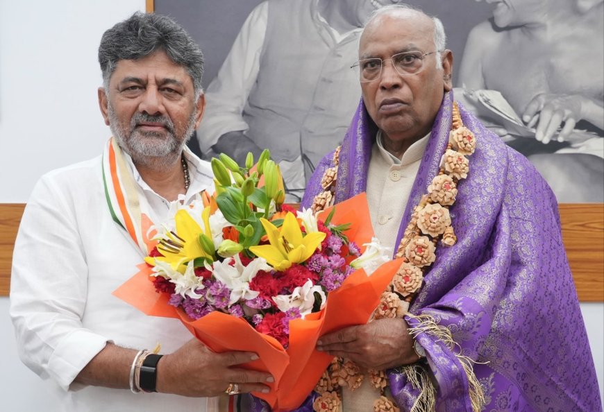 ಸಂಪುಟ-ವಿಸ್ತರಣೆಗೆ-ಕಾಕ್ರೋಚ್-ಕಾಟ..-ದೆಹಲಿಯಲ್ಲಿ-ಕೈ-ಹೋರಾಟ-ತೀವ್ರ,-ಪ್ರಮಾಣ-ವಚನ-ರದ್ದು