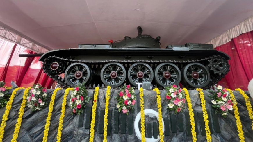 ಯುವಜನತೆಯಲ್ಲಿ ದೇಶಪ್ರೇಮ ಹಾಗೂ ಸಶಸ್ತ್ರ ಪಡೆಗಳ ಬಗ್ಗೆ ಗೌರವ ಮೂಡಿಸುವ ಉದ್ದೇಶದಿಂದ ಈ 'ಯುದ್ಧ ಟ್ಯಾಂಕ್‌'ನ್ನು ಅನಾವರಣಗೊಳಿಸಲಾಗಿದೆ.
