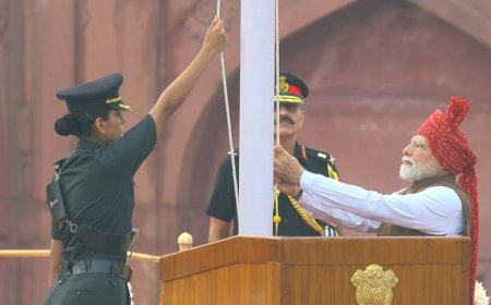 ವಂದೇ ಮಾತರಂ ಪ್ರತಿಯೊಬ್ಬರ ಹೃದಯದಲ್ಲಿ ಪ್ರತಿಧ್ವನಿಸುತ್ತಿದೆ: ಪ್ರಧಾನಿ ಮೋದಿ