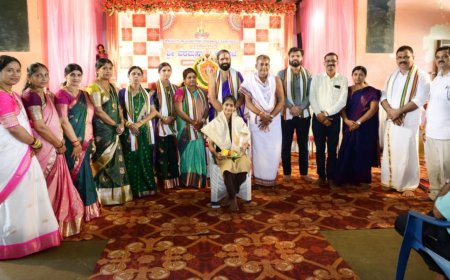 ಈಶ್ವರಮಂಗಲ: ಪಂಚಲಿಂಗೇಶ್ವರ ದೇಗುಲದಲ್ಲಿ ಸಾಮೂಹಿಕ ವರಮಹಾಲಕ್ಷ್ಮಿ ಪೂಜೆ & ಸಾಧಕರಿಗೆ ಸನ್ಮಾನ