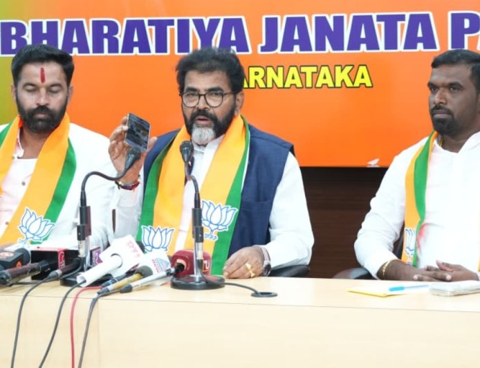 ಸಚಿವ ನಾಗೇಂದ್ರ ರಾಜೀನಾಮೆ ಕೊಡದಿದ್ದರೆ, ಸದನ ನಡೆಯಲು ಬಿಡುವುದಿಲ್ಲ: ಛಲವಾದಿ ನಾರಾಯಣಸ್ವಾಮಿ