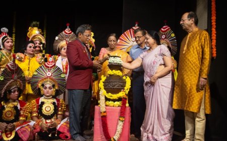 ವಂದೇ ಮಾತರಂ' ಗೀತೆಗೆ 150ರ ಸಂಭ್ರಮ: ಬೆಂಗಳೂರಿನ 'ಮಹಿಳಾ ಯಕ್ಷೋತ್ಸವ'ದಲ್ಲಿ ಆಕರ್ಷಕ ಯಕ್ಷ ನೃತ್ಯ ನಮನ