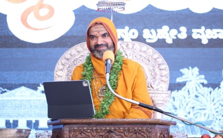 ಗೋವಿನ ಉತ್ಪನ್ನಗಳು ಹಿಂಸೆಯ ವ್ಯಾಪ್ತಿಗೆ ಬರುವುದಿಲ್ಲ: ರಾಘವೇಶ್ವರ ಶ್ರೀ
