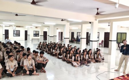 ಅಂಬಿಕಾ ವಸತಿ ಪಿಯು ಕಾಲೇಜು: 'ಸ್ಮಾರ್ಟ್ ಸ್ಟಡಿ' ಕುರಿತು ವಿಶೇಷ ಉಪನ್ಯಾಸ