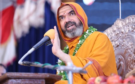 ಯಂತ್ರಗಳಿಂದ ತುಪ್ಪದ ಸಮಗ್ರ ಶಕ್ತಿಯನ್ನು ಅರಿಯಲು ಸಾಧ್ಯವಿಲ್ಲ: ರಾಘವೇಶ್ವರ ಶ್ರೀ