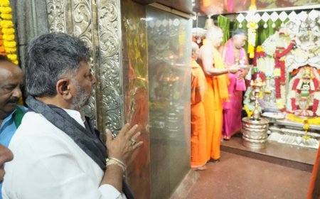 ಬೆಳಗಾವಿ: ರೇಣುಕಾ ಯಲ್ಲಮ್ಮ ದೇಗುಲಕ್ಕೆ ಸಿಎಂ ಭೇಟಿ