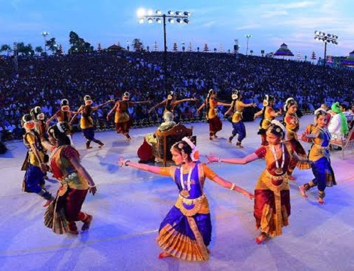 Alvas Nudisiri-Virasat: ಮೂಡುಬಿದಿರೆಯಲ್ಲಿ ಜ.6 ರಿಂದ 5 ದಿನಗಳ ಕನ್ನಡ ಸಂಭ್ರಮ.. ಆಳ್ವಾಸ್ ನುಡಿಸಿರಿ - ವಿರಾಸತ್‌ಗೆ ಸಕಲ ಸಿದ್ಧತೆ
