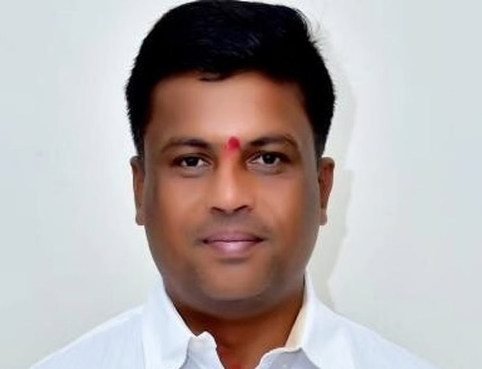 10 ಸಚಿವರಿಗೆ ಸ್ಟಿಂಗ್ ಆಪರೇಷನ್ ಬಲೆ? ವಾರದೊಳಗೆ ಪೆನ್‌ಡ್ರೈವ್ ಬಿಡುಗಡೆ ಮಾಡುವುದಾಗಿ ಶಾಸಕ ಗಣಿಗ ರವಿಕುಮಾರ್ ಸವಾಲು!