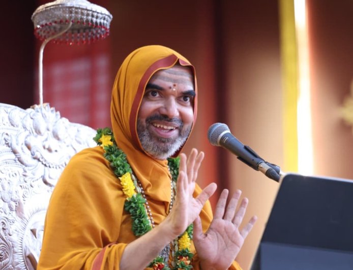 ಪಾಪ-ಪುಣ್ಯಗಳು ದೇಹದಲ್ಲಿ 'ಕೋಡಿಂಗ್'ನಂತೆ ದಾಖಲಾಗುತ್ತವೆ: ರಾಘವೇಶ್ವರ ಶ್ರೀ