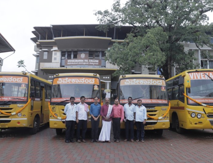 Vivekananda PU College: ವಿವೇಕಾನಂದ ಪಿಯು ಕಾಲೇಜಿನಲ್ಲಿ ಆಯುಧ ಪೂಜೆ
