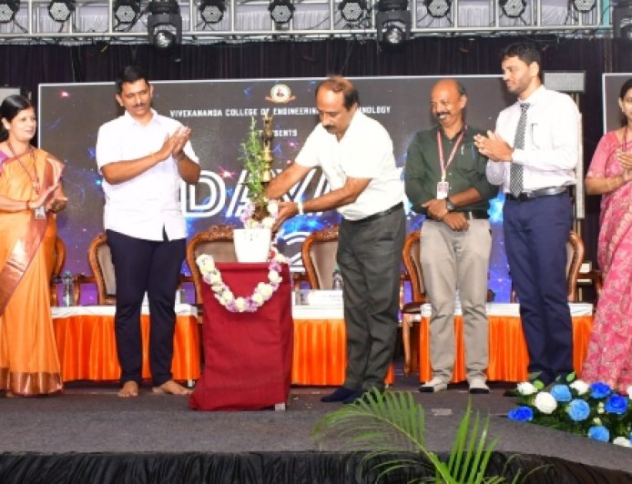 ವಿವೇಕಾನಂದ ಎಂಜಿನಿಯರಿಂಗ್ ಕಾಲೇಜು: ಫ್ರೆಶರ್ಸ್ ಡೇ ಉದಯಂ-2026 ಆಯೋಜನೆ